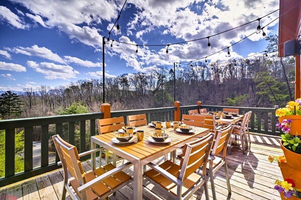 Cabin, Multiple Beds, Hot Tub | Balcony