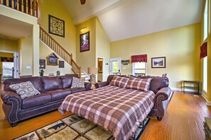 Cabin, Multiple Beds, Hot Tub