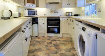 A family friendly or couples base to explore the local sights and attractions.