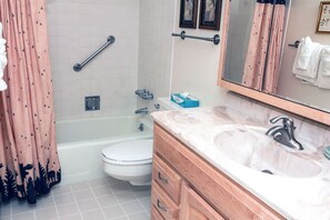 Condo, 1 King Bed, Fireplace | Bathroom