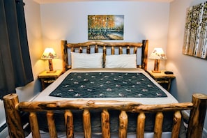 Condo, 1 King Bed, Fireplace, Mountain View