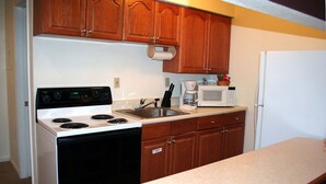 Appart'hôtel, 1 grand lit, bain à remous, vue fleuve | Cuisine privée