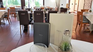 レストラン