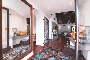 Nội thất lối vào