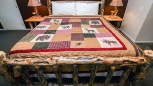 Condo, 1 King Bed, Fireplace, River View | WiFi (free) - Fawn Valley Inn: 304 (Estes Park)