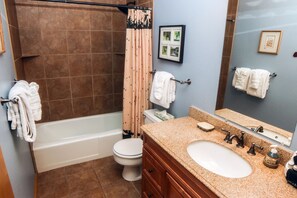 Bathroom - Fawn Valley Inn: 306 (Estes Park)