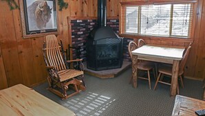 Unclassified image, 5 of 11, button - Lazy R Cottages: 6 (Estes Park)