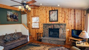Cabin, Multiple Beds, Hot Tub, Mountain View | Living room - Lazy R Cottages: 14 (Estes Park)