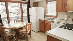 Ferienhütte, Mehrere Betten, Whirlpool | Eigene Küche
