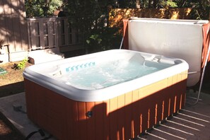 Apartament, 1 llit de matrimoni, banyera d'hidromassatge | Spa