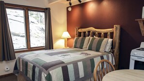 Appartement, 1 grand lit, bain à remous