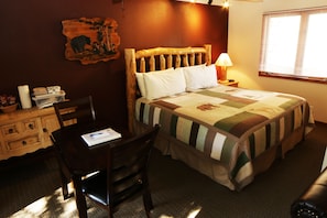 Apartment, 1 Queen Bed, Fireplace | Free WiFi - Sunnyside Knoll: 12 (Estes Park)