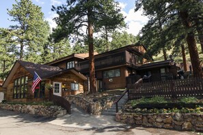Exterior - Timber Creek Chalets: 2B (Estes Park)