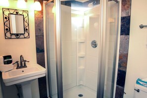 Chalet, Multiple Beds, Private Pool | Bathroom | Towels - Timber Creek Chalets: 3 (Estes Park)