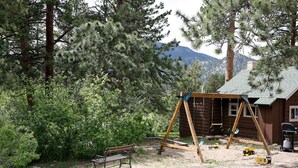 Children’s area - Triple R Cottages: 3 (Estes Park)