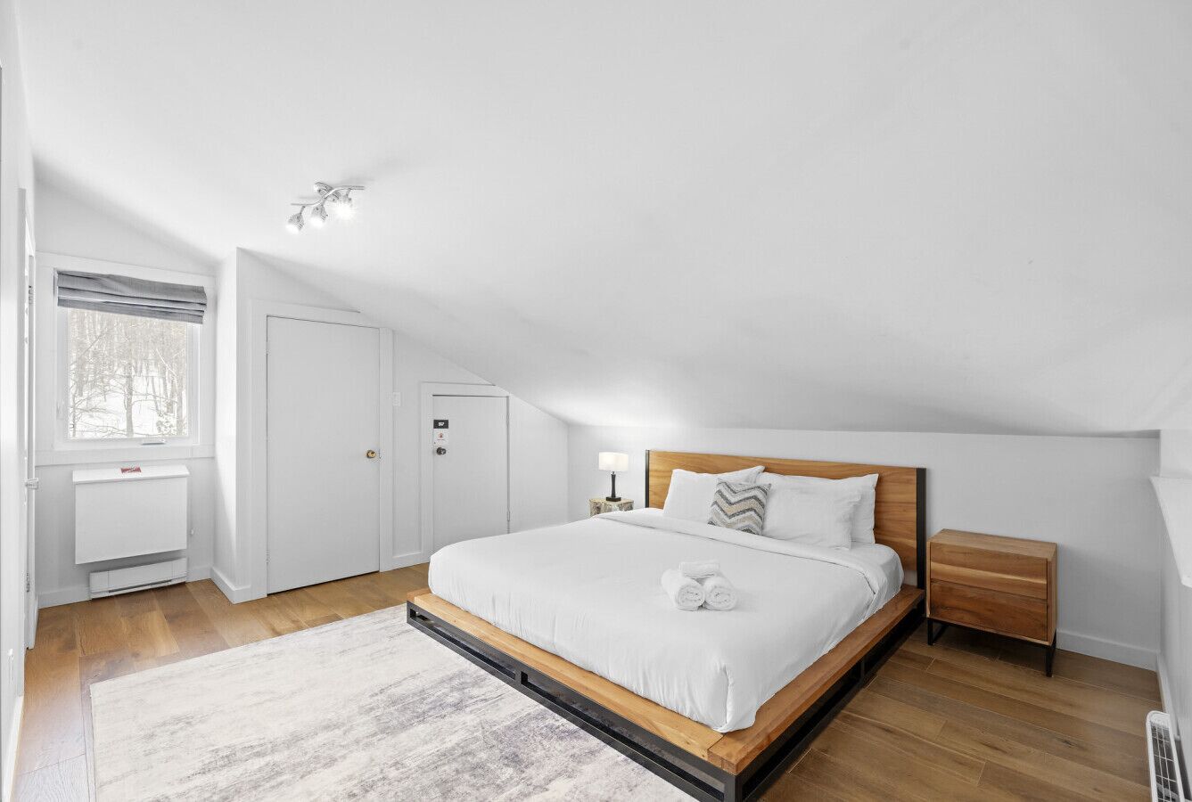 2 dormitorios, tabla de planchar con plancha, wifi gratis y ropa de cama