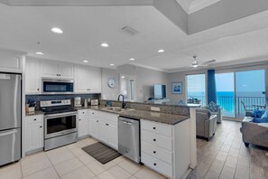 Condo, Multiple Beds, Pool Access | Private kitchen