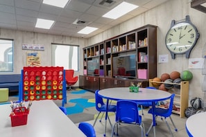 Children’s area - Marriott Desert Springs Villas II - STUDIO + Kitchenette + Full Bath  SLEEPS 4 (Palm Desert)