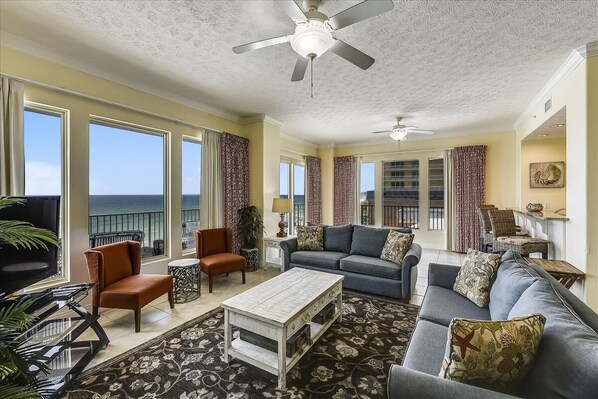 Condo, Multiple Beds, Hot Tub | Living room | 42-inch TV with cable channels