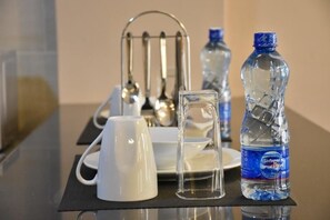 Desayuno continental (KES 750 por persona) 