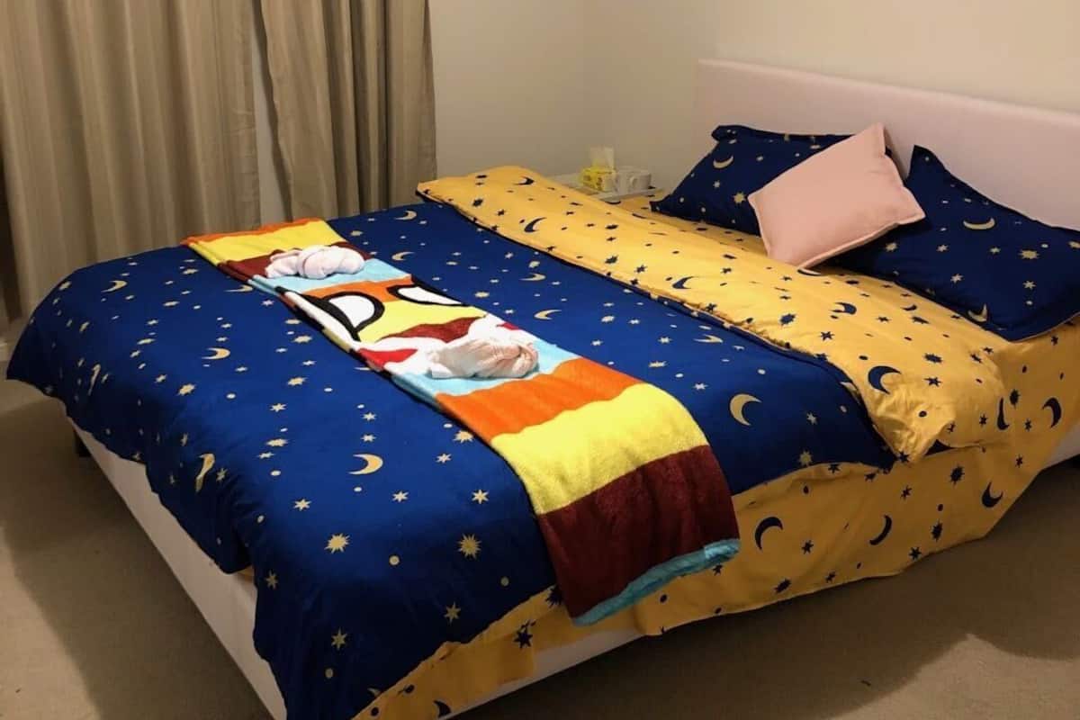 1 bedroom, Egyptian cotton sheets, premium bedding, Select Comfort beds