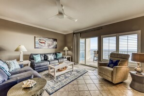 TV, DVD player - Gorgeous gulf-view condo w/ indoor & outdoor pools Sauna & boardwalk (Orange Beach)