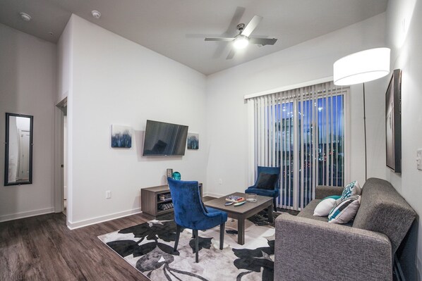 Lejlighed | Opholdsområde | Fladskærms-tv