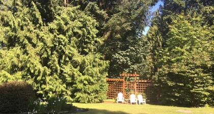 Private Country Estate - Luxury retreat with Swim Spa. Pet Friendly!