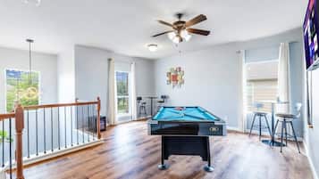 Spielezimmer