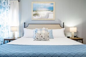 5 bedrooms, desk, iron/ironing board, travel cot