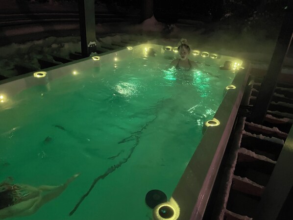 Outdoor pool, a heated pool - Executive 2 bedroom Suite on private acreage - Pet friendly! (Cobble Hill)