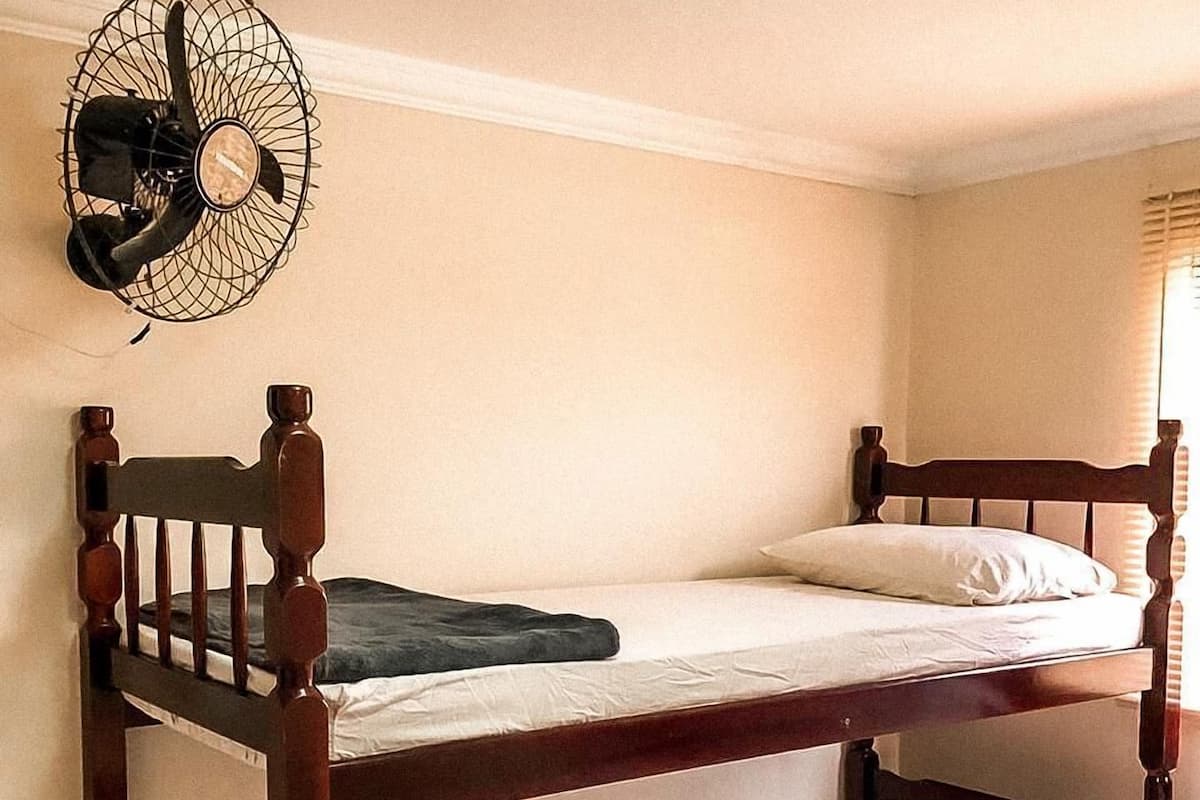 Wifi gratis y ropa de cama