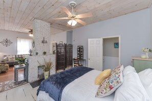 3 habitaciones, tabla de planchar con plancha, cuna de viaje y wifi