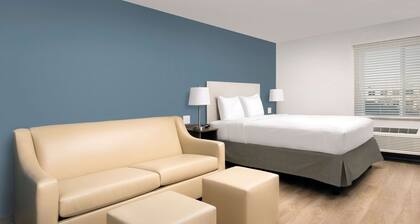 WoodSpring Suites Toledo Maumee