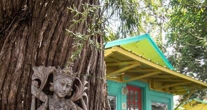 Firefly Resort Cottages