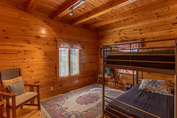 3 quartos, Wi-Fi de cortesia, roupa de cama