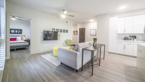 Apartment | Living area - Rooftop Sky Lounge (Atlanta)