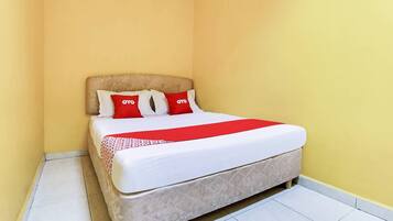 Standard Double Room, 1 Queen Bed | Free WiFi, bed sheets
