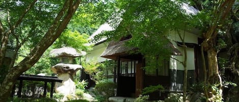 传统客房 (Japanese Style for 6 Guests) | 1 多间卧室、免费 WiFi