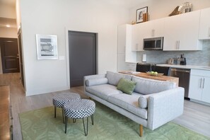 Apartment | Living area - Walk Everywhere 5min to Downtown (Atlanta)
