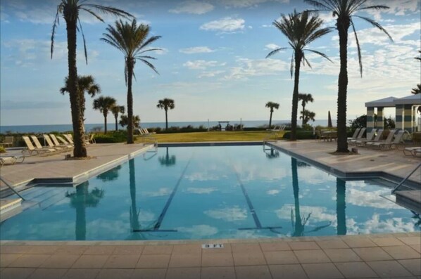 Outdoor pool, a heated pool