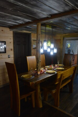 Fridge, microwave, oven, stovetop - Awesome nest across the street of the watts bar lake (Ten Mile)