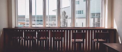 Free continental breakfast on weekends