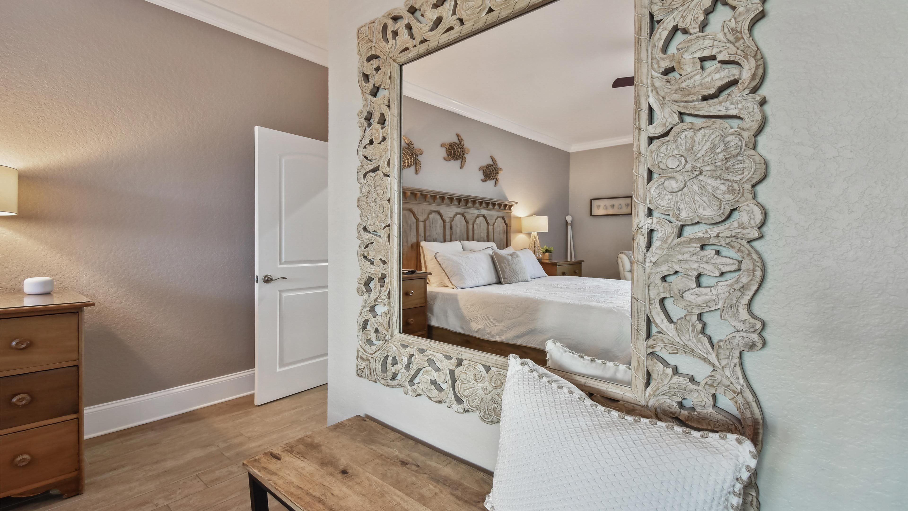 4 bedrooms, desk, iron/ironing board, free WiFi