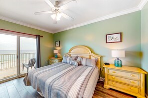 2 bedrooms, iron/ironing board, Internet, bed sheets