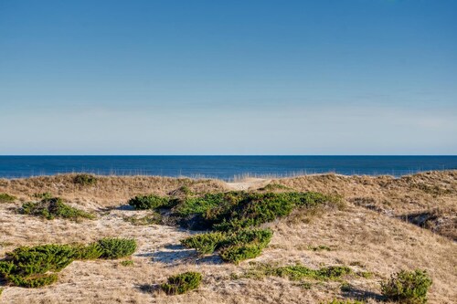 Neues Oceanfront Listing! Privater Pool, Whirlpool, hundefreundlich mit neuem Hundespielbereich