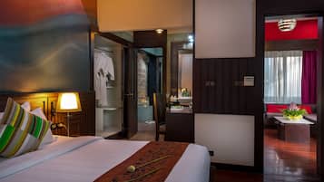 Luxury Suite Villa - Private Pool | 2 bedrooms, Egyptian cotton sheets, premium bedding, minibar