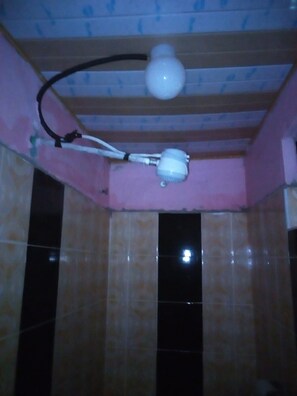 Double Room | Bathroom shower