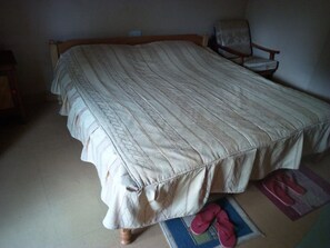 스탠다드룸 | 책상, 암막 커튼, 무료 WiFi, 침대 시트