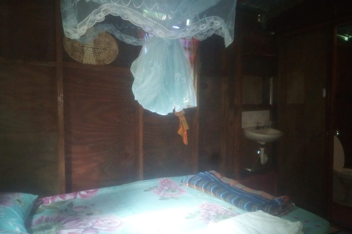 Basic Cabin, 1 Double Bed (Breadfruit) | Free WiFi